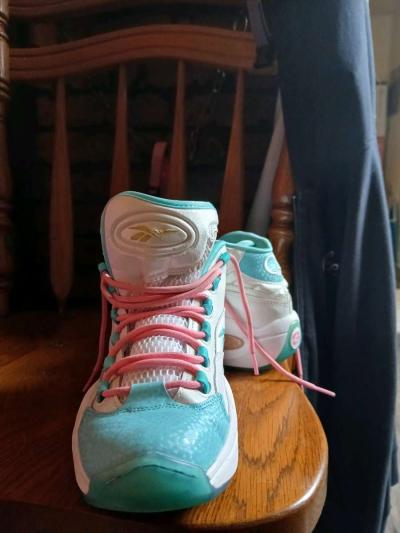 Reebok Question Trainers Allen Iversons Size 7 Pink and Blue - Thumbnail 2
