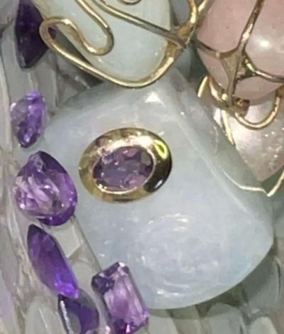 14K Gold Carved Jade  Amethyst Pendant - Thumbnail 2