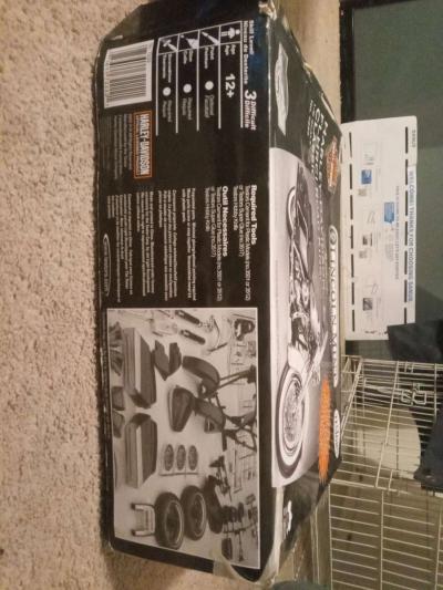 150 peice Lincoln Mint Harley Davidson model kit - Thumbnail 2