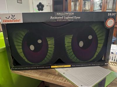 Animated light up eyes - Cameron, Texas