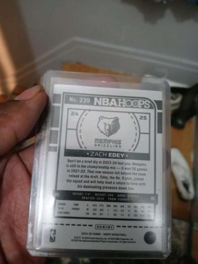 zach edey rookie card in purple