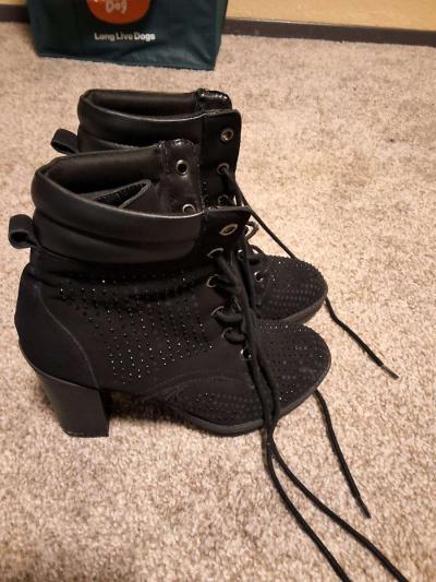 2pairs of womens shoes - Thumbnail 3