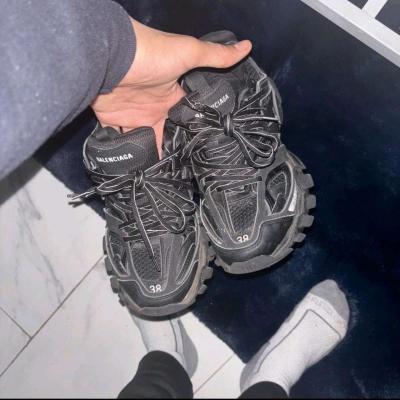 Balenciaga LED tracks - Thumbnail 3