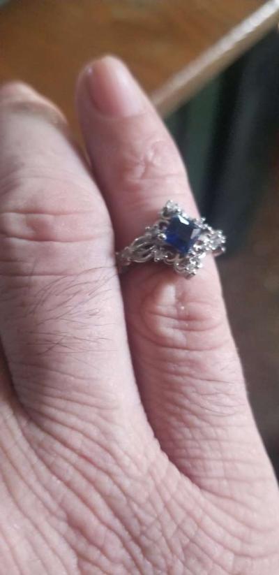 Blue Sapphire Ring - Thumbnail 3