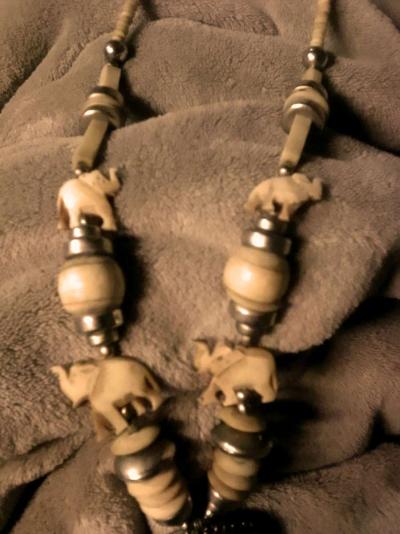vintage hand carved bone necklace - Thumbnail 2