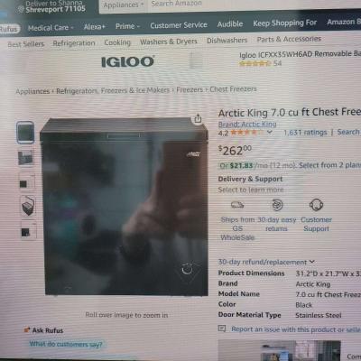 7 cubic feet black chest freezer - Thumbnail 3