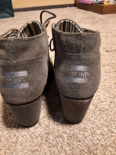 2pairs of womens shoes - Thumbnail 4