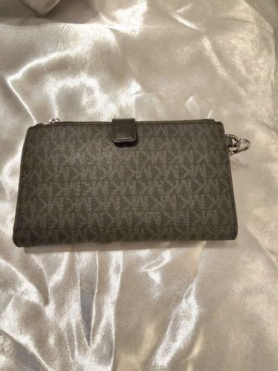 Michael kors purse with matching wallet - Thumbnail 2