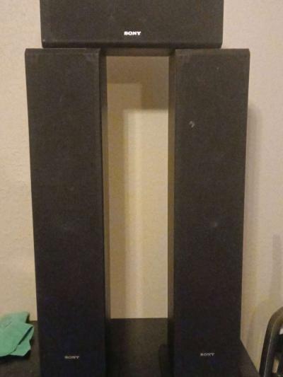 Sony Floor Speakers and a Center - Thumbnail 2