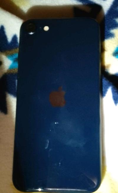 iPhone - Thumbnail 2