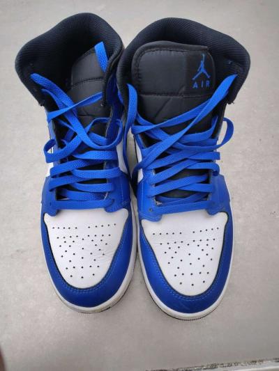 Jordan 1 retro - Thumbnail 5