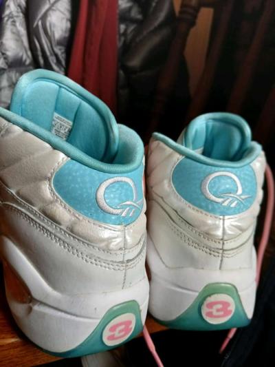 Reebok Question Trainers Allen Iversons Size 7 Pink and Blue - Thumbnail 3