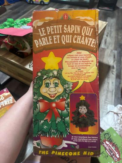 Talking and singing Christmas tree - Thumbnail 3