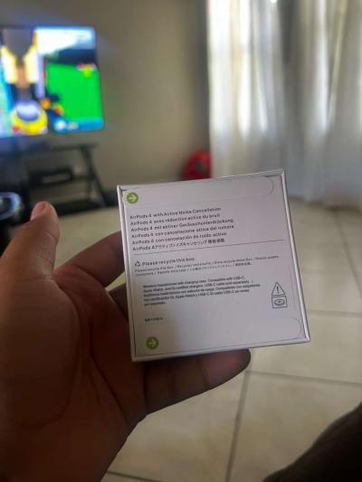 AirPods Gen 4 brand new - Thumbnail 3