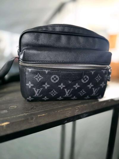 outdoor messenger bag - Thumbnail 2