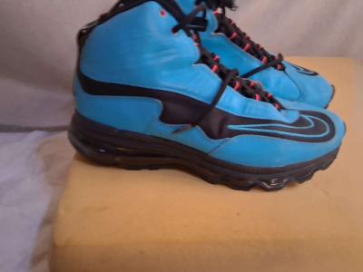 Blue nikes - Angels Camp, California