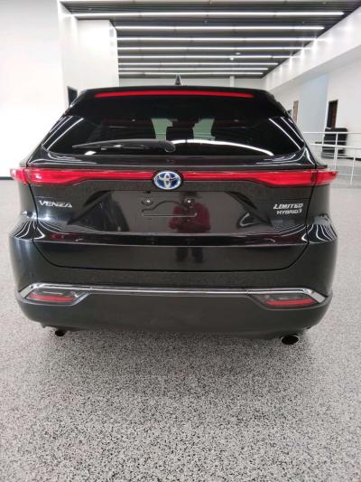 2021 Toyota Venza Limited - Thumbnail 4