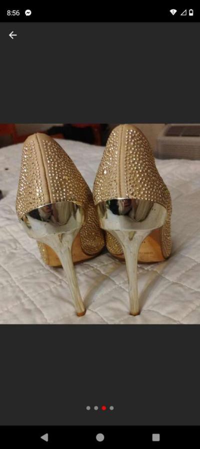 BCBGMAXAZIA size 10 stiletto heels - Thumbnail 3