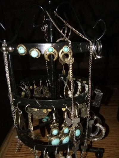 jewelry - Thumbnail 2