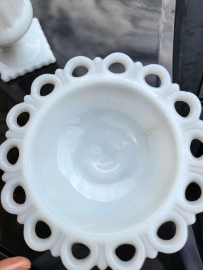 vantage white milk glass at least 50 years old - Thumbnail 4