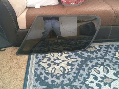 Toyota 4Runner limited edition quarter panel windows - Thumbnail 2