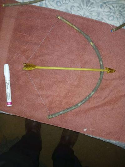 hand carved bow n arrows for display - Thumbnail 4