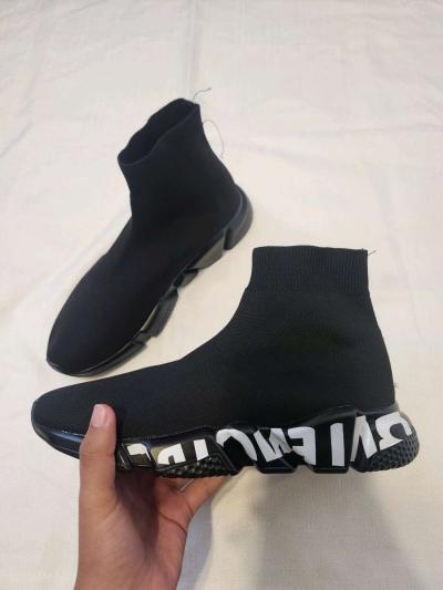 Men Balenciaga Speed Graffiti Trainers Size 8 - Fairfield, California