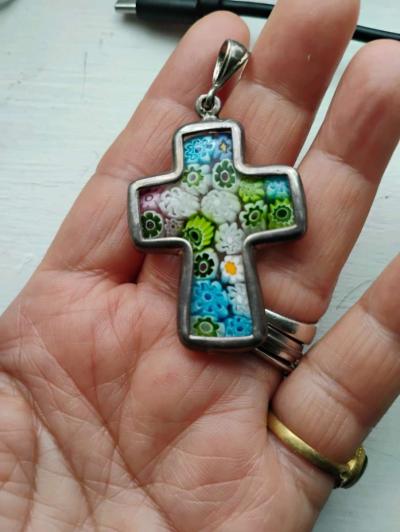 Beautiful sterling silver cross - Thumbnail 4