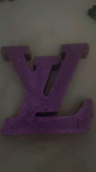 louis vuitton candles versace and Chanel too or epoxy decora - Houston, Texas
