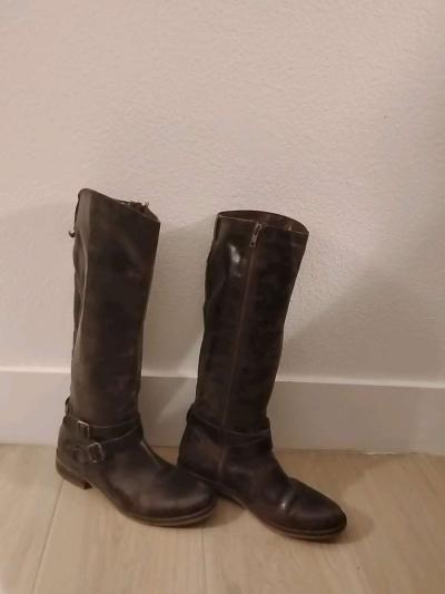 hinge Brown Leather boots sz8 - Thumbnail 3