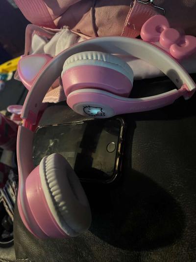 kids hello kitty earphones