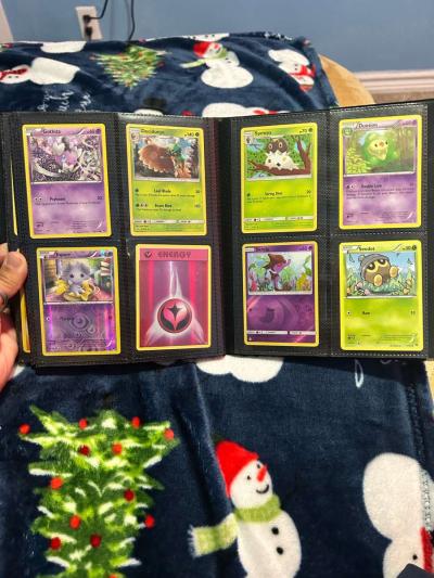 Pokemon book - Thumbnail 1