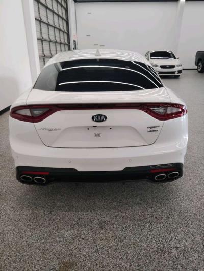 2020 Kia Stinger GT2 - Thumbnail 5