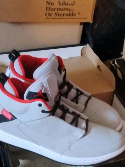 Jordan fadeaways - Thumbnail 3