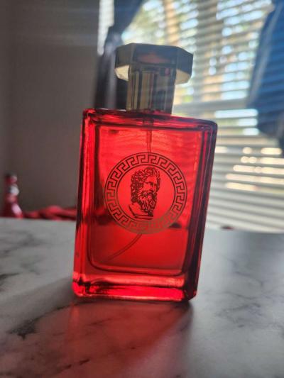 vesante red cologne - Tomball, Texas