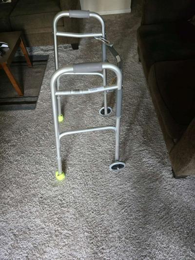 Metal walker - Thumbnail 4