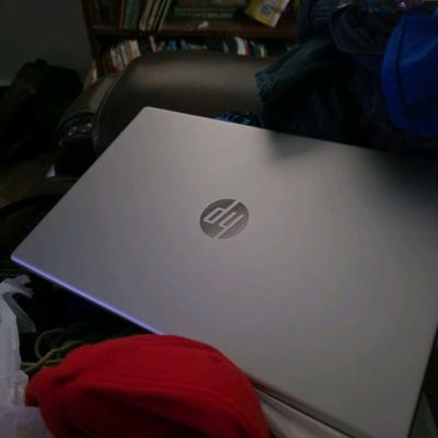silver hp laptop - Thumbnail 2