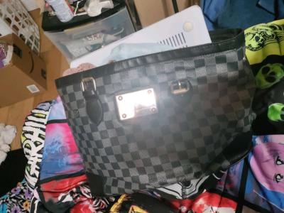 Louis Vuitton checkered purse - Thumbnail 3