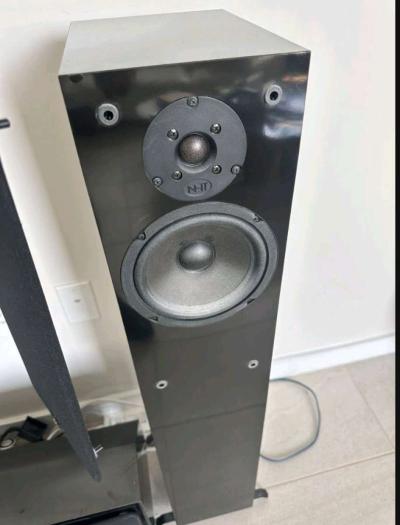 super loud Sony speakers - Thumbnail 6