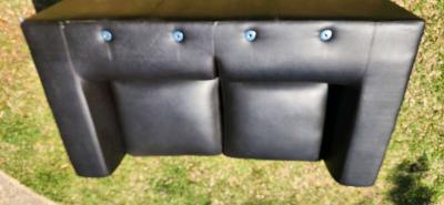 Black modern style leather couch very comfy cushions attache - Thumbnail 5