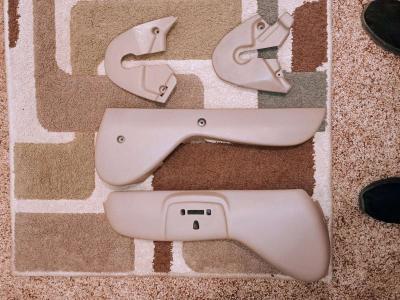 4 runner seat track passenger side - Thumbnail 4