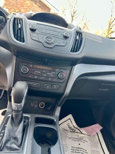 2018 Ford Escape SE - Thumbnail 4