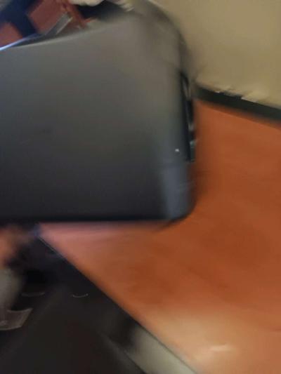 its a safe - Thumbnail 4