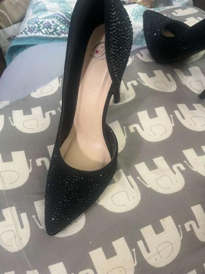 black heels - Thumbnail 3