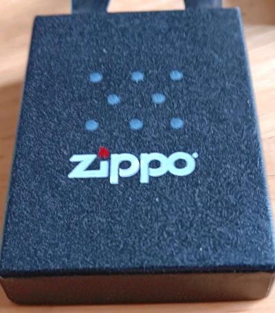 JOHN LENNON RARE 2013 ZIPPO LIGHTE STATUE LIBERTY MINT BOX - Thumbnail 6
