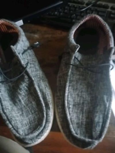 shoes off brand of hey dude - Thumbnail 2