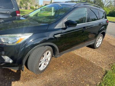 2018 Ford Escape SE - Thumbnail 3