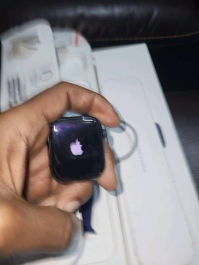 iPhone SE3 and Apple Watch 8 - Thumbnail 6