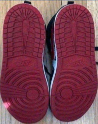 AIR JORDAN 1Mid NEWSPAPER - Thumbnail 2