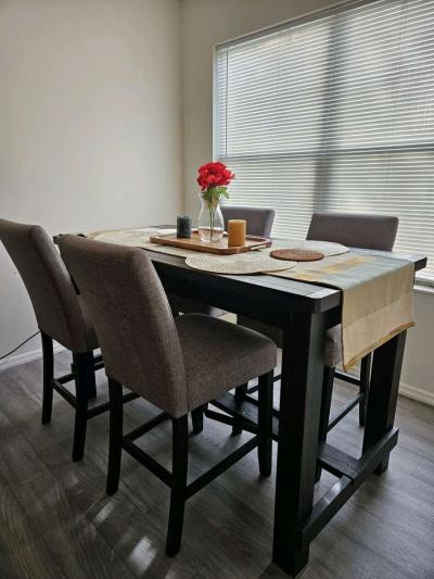 Dinning Table - Thumbnail 2